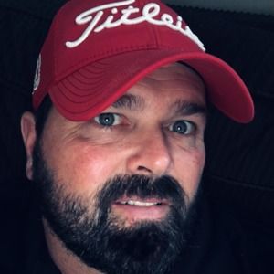 Meet your Posher, Neill